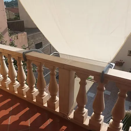 Valentina's Garden House 招待所 Triei