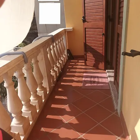 Valentina's Garden House בית הארחה